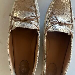 Clarks Dunbar Women's Gold Driving Loafers